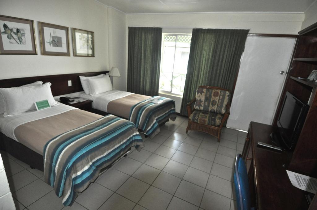 Madang Resort מראה חיצוני תמונה